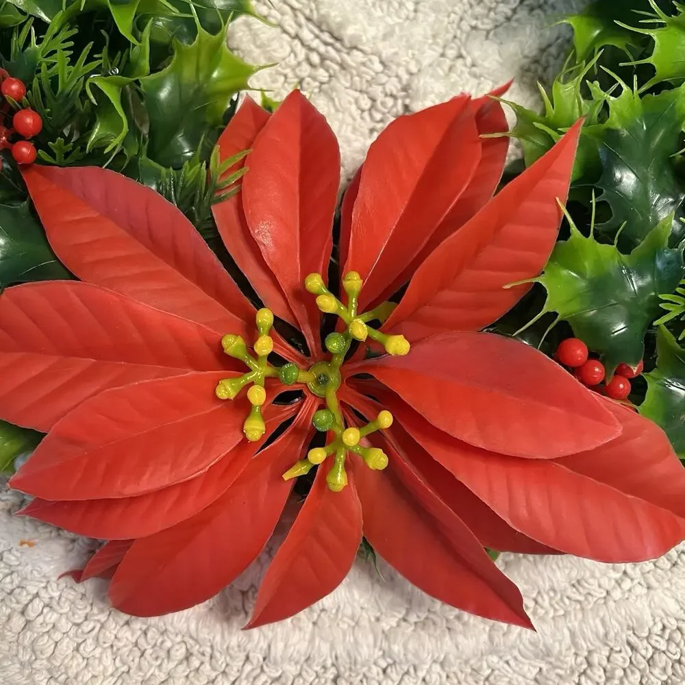 Vintage Mid Century Plastic Holly Wreath Poinsettia Twinkling Lights Christmas